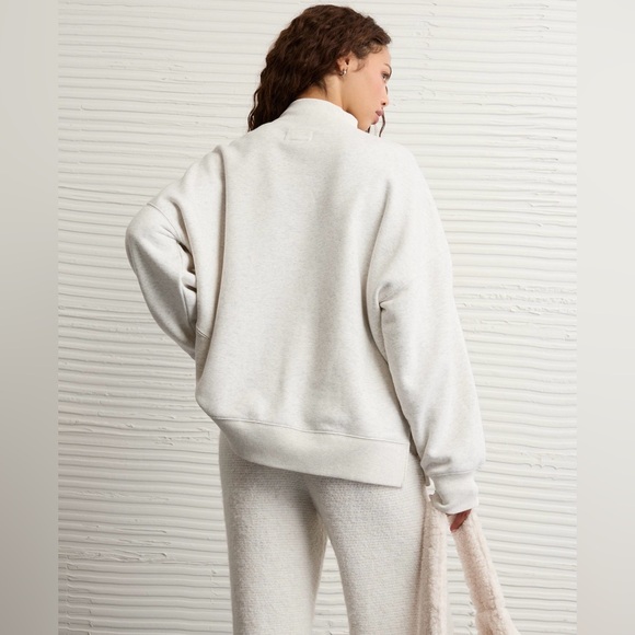 American Eagle Every Day Luxe Mock Neck Sweatshirt Size XL Light Heather Gray - Picture 2 of 14